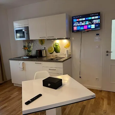 Apartment Serene Near Wenceslas Sq & Main Station