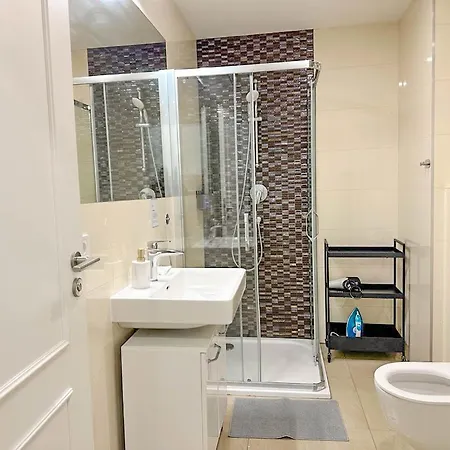 Serene Near Wenceslas Sq & Main Station Lejlighed Prag